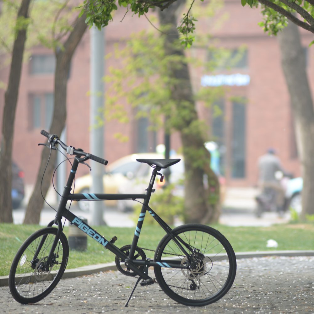 universal bicycle kickstand