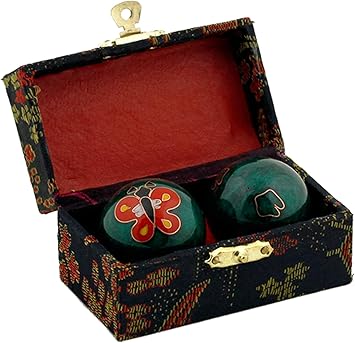 Qigong Kugeln 1 Paar O 4 5 Cm Amazon De Drogerie Korperpflege