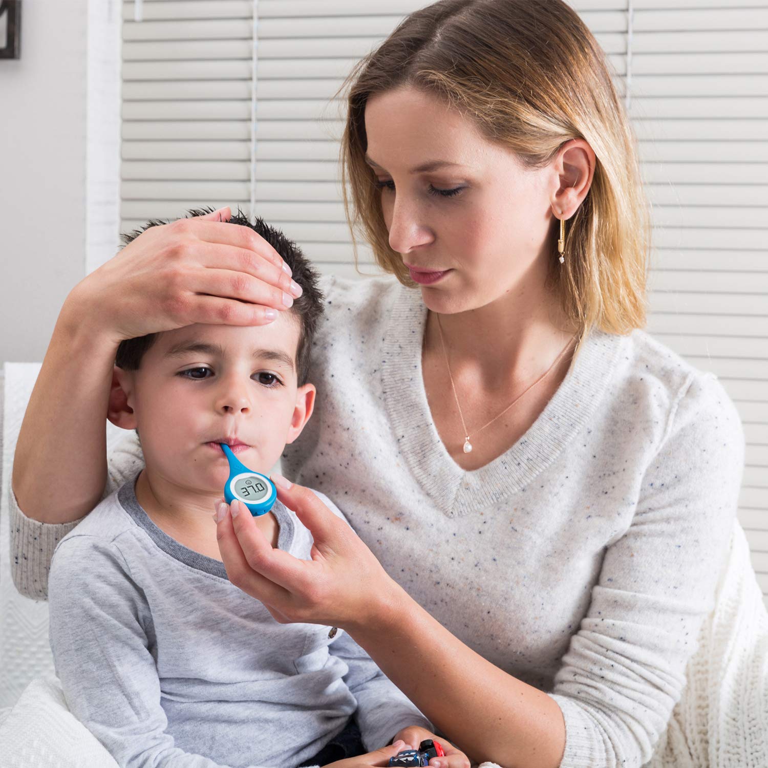 Kinsa QuickCare Smart Thermometer for Fever - Digital Medical Baby, Kid and Adult Termometro - Accurate, Fast, FDA Cleared Thermometer for Oral, Armpit or Rectal Temperature Reading: Industrial & Scientific