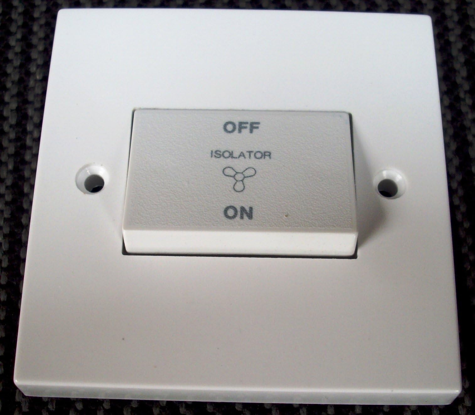 Click Mode 10A 3 Pole Fan Isolation Switch
