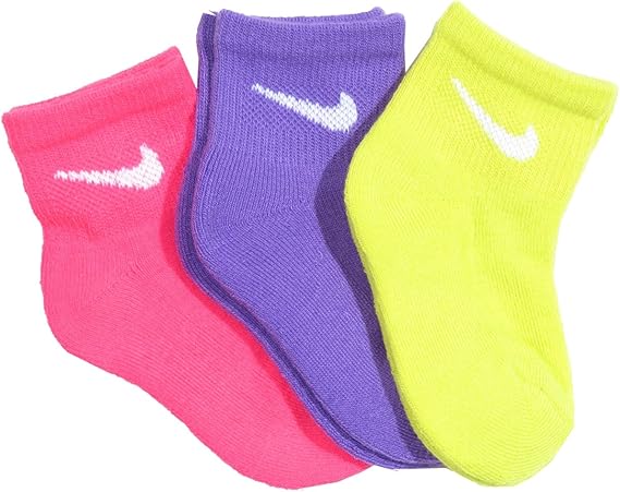 Amazon Nikeキッズ用ガールズ3パックネオン四半期カットソックス ピンク ソックス 通販