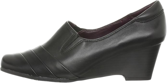 clarks bookworm shoes