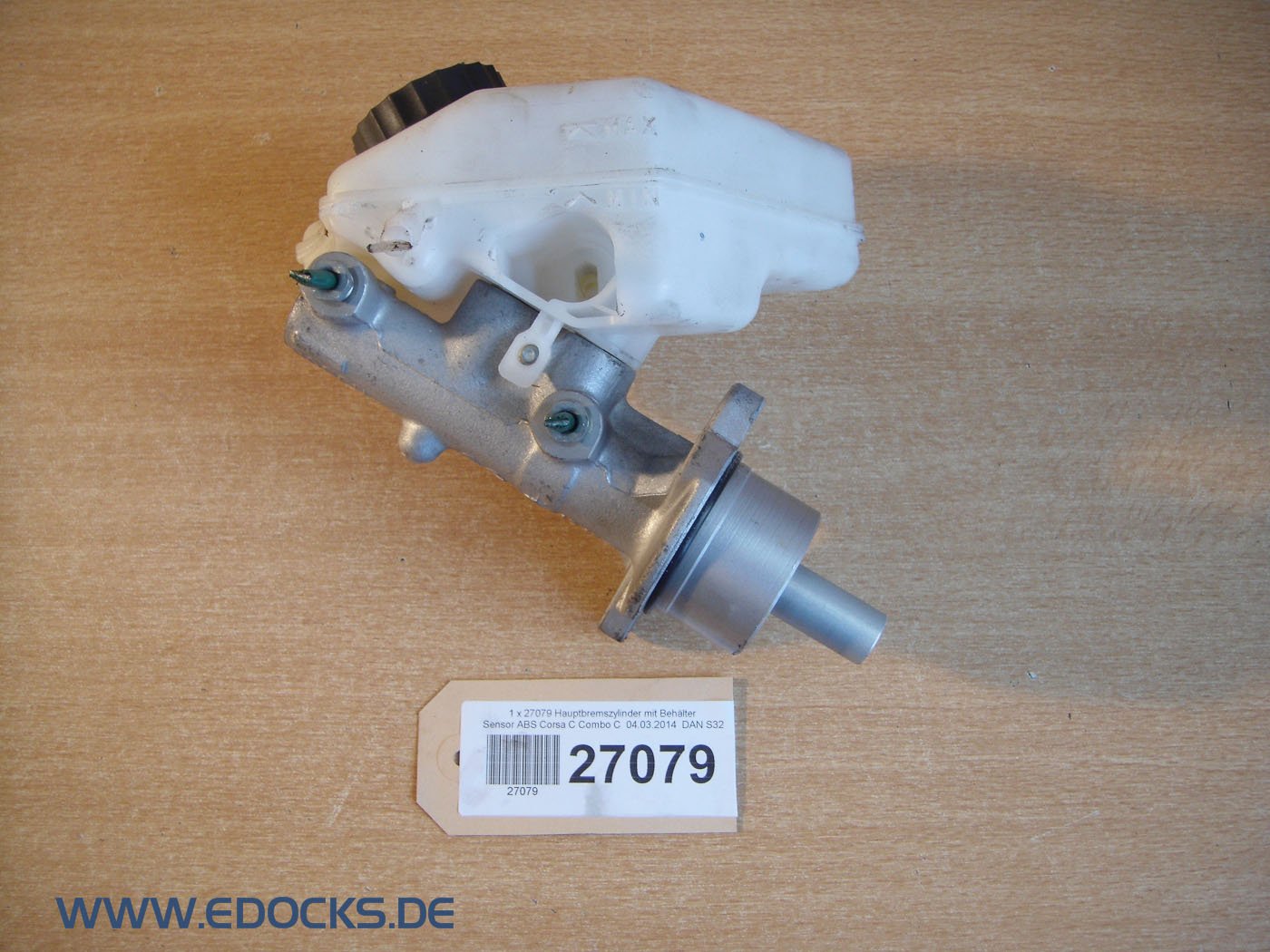 Brake Master Cylinder with Container (Opel) Corsa C / Combo C Amazon