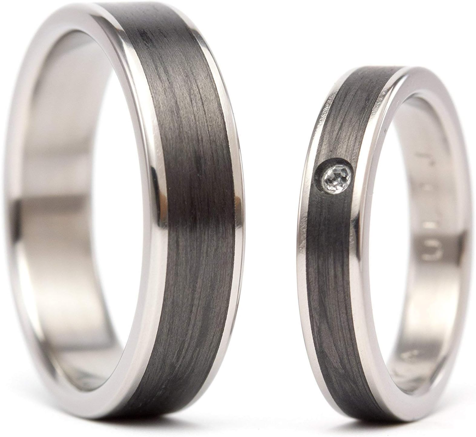 Set of two titanium and carbon fiber wedding bands. Originals black rings. Water resistant and hypoallergenic. (00333_4S1_7N)