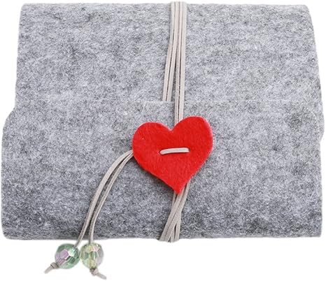 Amazon Co Jp Meolinフェルトカバーdiyフォトアルバム手作りアルバムsticky Diyアルバム 日記旅行メモリギフトヴィンテージラブハートフェルトカバースクラップブックアルバム 9 84 7 48 1 29in 38 ホビー