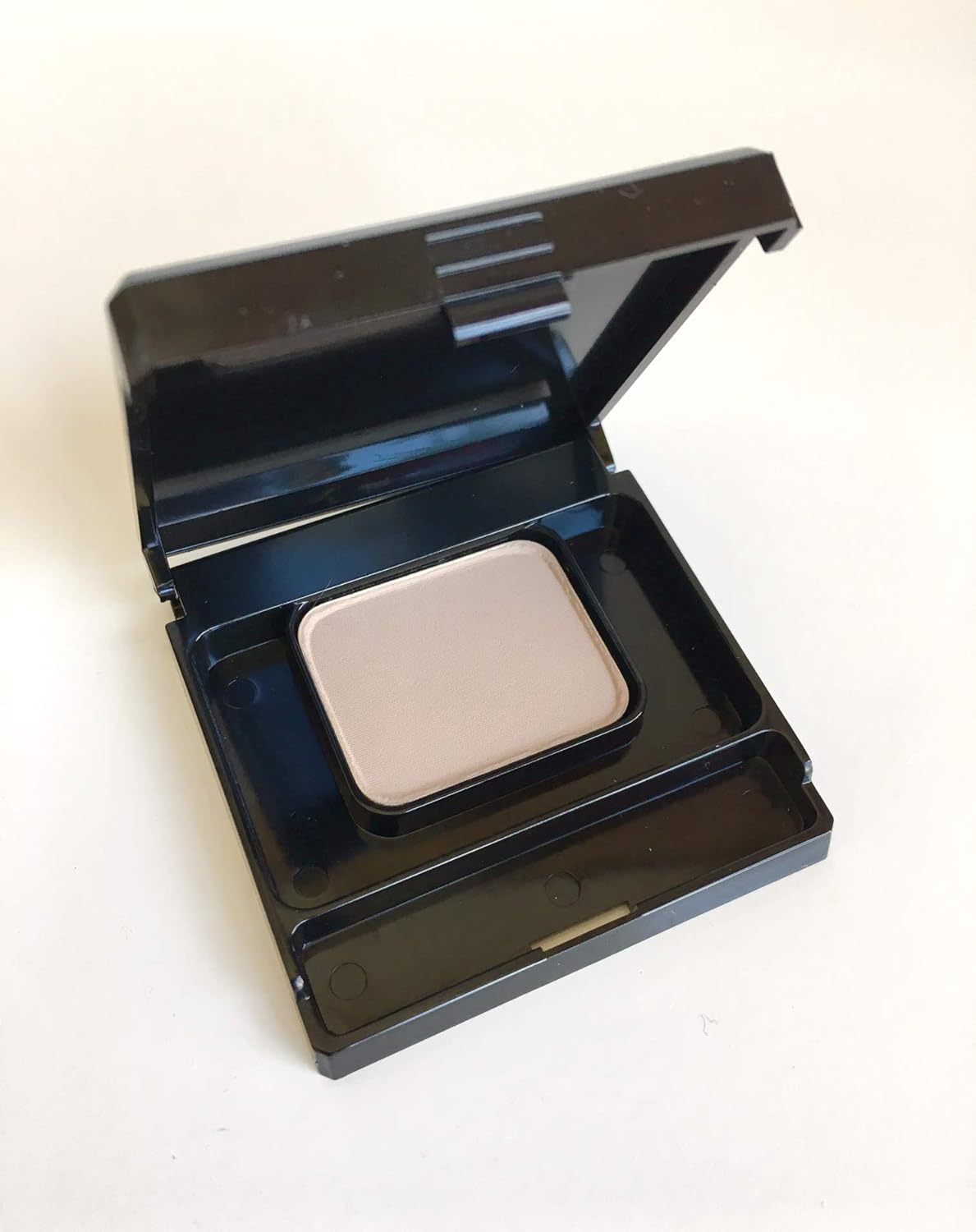 Ultima II Wonderwear Eyeshadow ~ Wonder Bisque