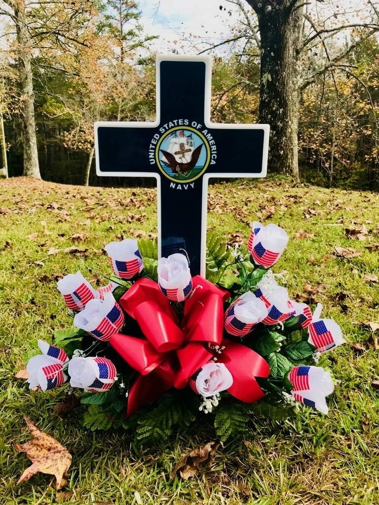 Amazon Com Solar Lighted Navy Cross By Eternal Light Veteran