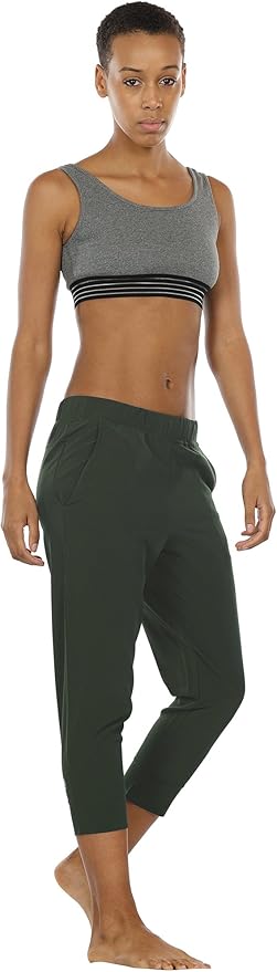 lightweight capri joggers