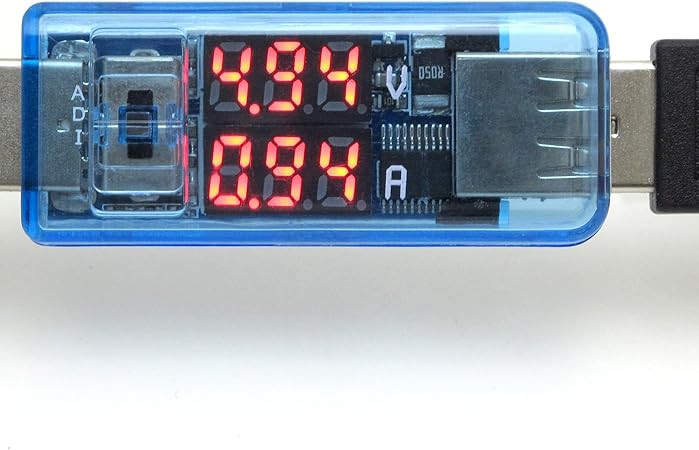 Amazon Co Jp ルートアール Usb 簡易電圧 電流チェッカー Va同時表示 充電最適化回路内蔵 3 4v 8 0v 0a 3a Rt Usbva5 パソコン 周辺機器