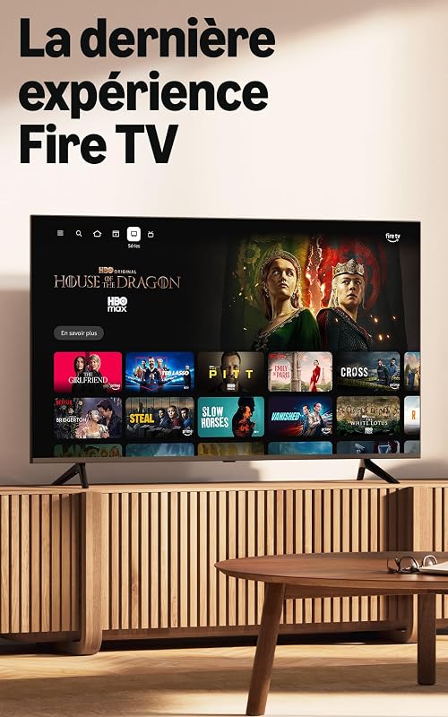 Fire TV Stick HD (nouvelle génération) : TV gratuite et en direct, télécommande vocale Alexa, alimentation via votre TV, configuration facile, trouvez vos séries plus rapidement avec Alexa+