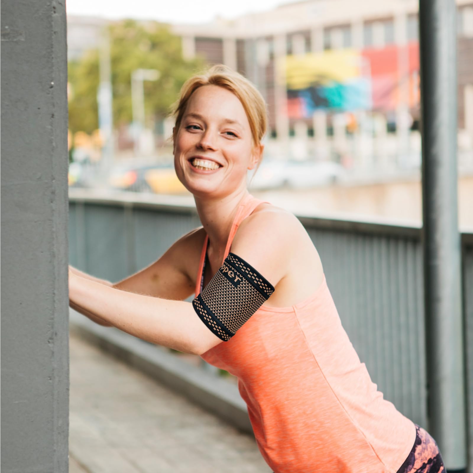 CUAPVPA Bicep Compression Sleeve 1 Pair,Upper Arm Compression Sleeve,Bicep Tendonitis Brace Triceps Brace for Pain Relief,Arm Support fit for Men Women (GOLD, Medium)