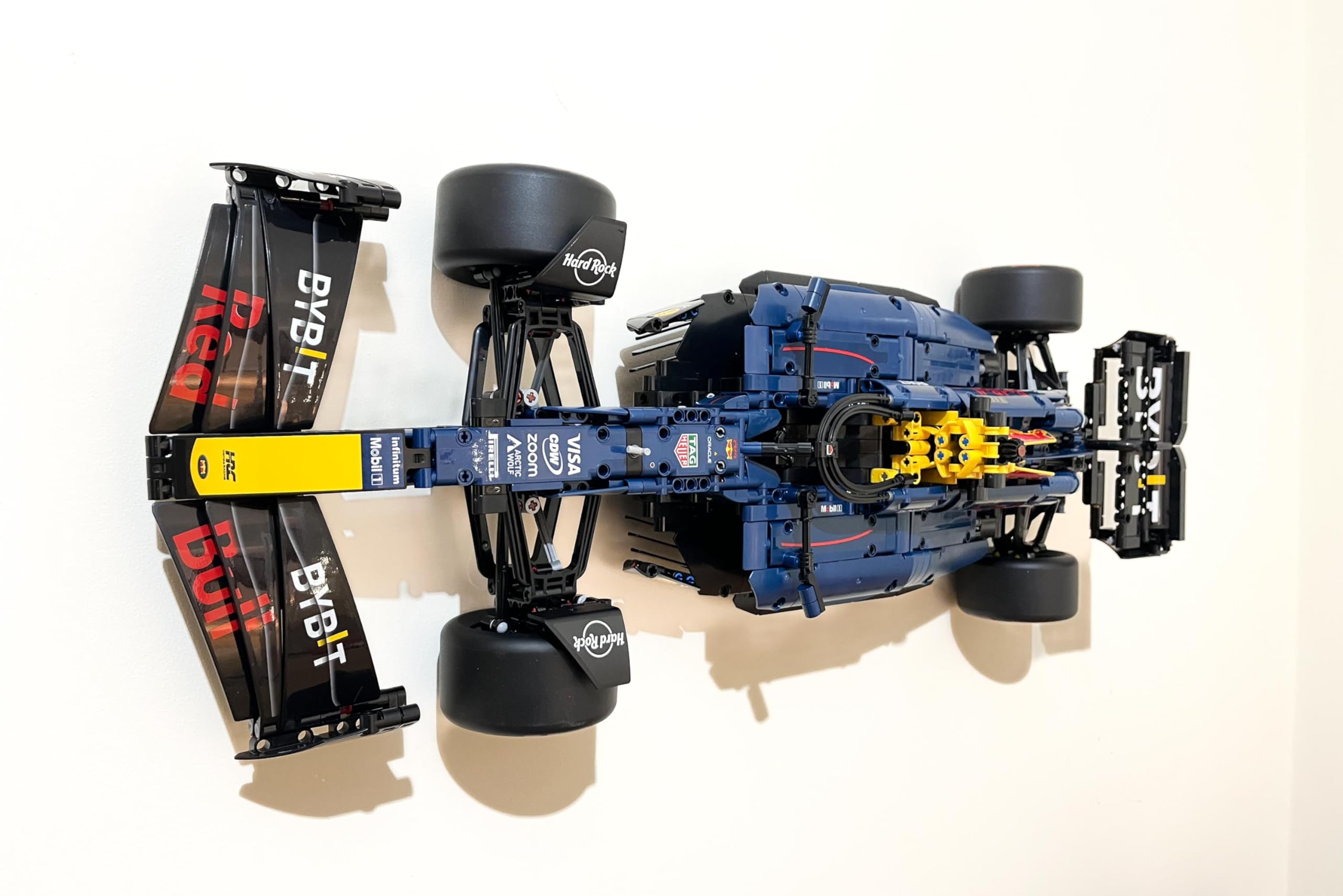 3Dudes & Dad Horizontal Wall Mount Display Bracket compatible with LEGO® Technic Oracle Red Bull Racing RB20 F1 Car - Custom Designed Storage Hook for Set 42206 - Supplied With Mounting Hardware