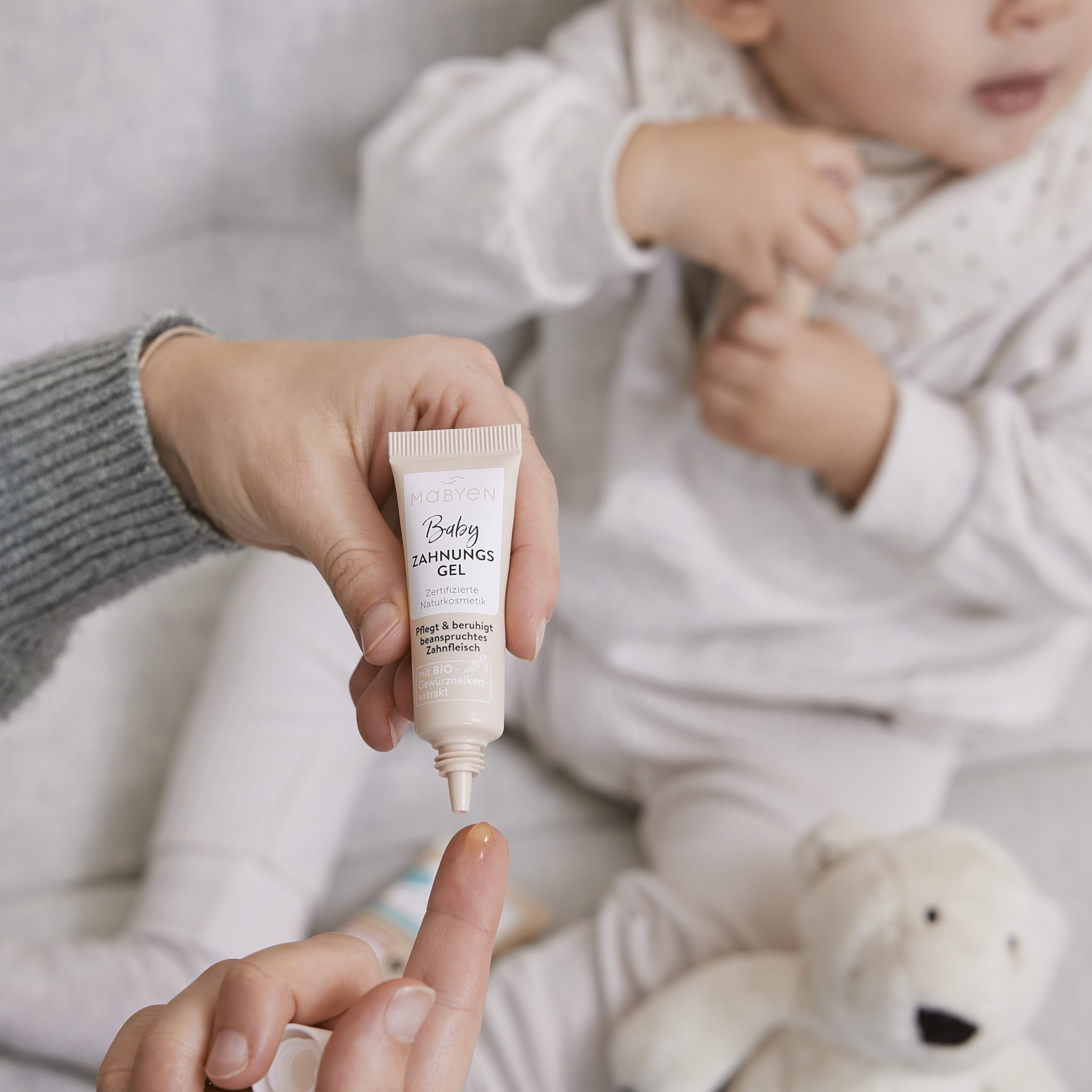 MABYEN Baby Zahnungsgel Säuglinge 10ml | Zahnfleisch Gel mit pflegenden Inhaltsstoffen - Ohne Alkohol - ab der Geburt - Zahnungshilfe Baby für beanspruchtes Zahnfleisch - SOS-Pflege beim Zahnen 5