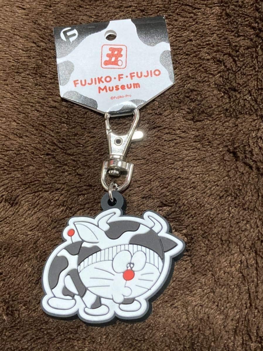 ドラえもん ラバーキーホルダー 藤子f不二雄ミュージアム グッズ 藤子不二雄 ドラえもん 牛ドラ うしドラ ウシドラ D アイドル 芸能人グッズ 通販 Amazon