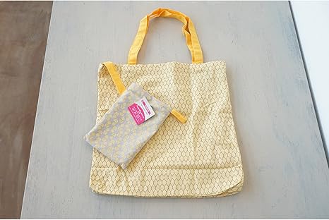 Amazon Co Jp エコバッグ 折りたたみ Baggu 買い物袋にも イタリア 直輸入 ヨーロッパ Tognana ファッション イエロー Katane かわいい 可愛い おしゃれ お洒落 北欧系 レトロ 北欧 インスタ映え ホーム キッチン