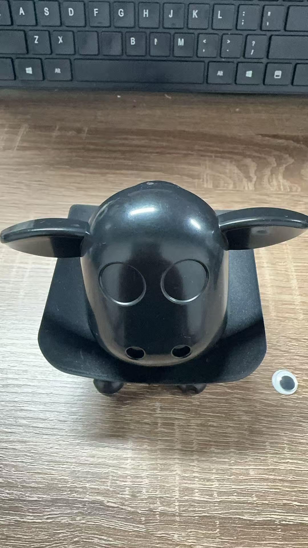 Photo 1 of 1-Pack Sheep Toilet Paper Roll Holder Set, Cute Standing Bedroom Bathroom Living Room Office Decor, Toilet Paper Storage (Black 1)