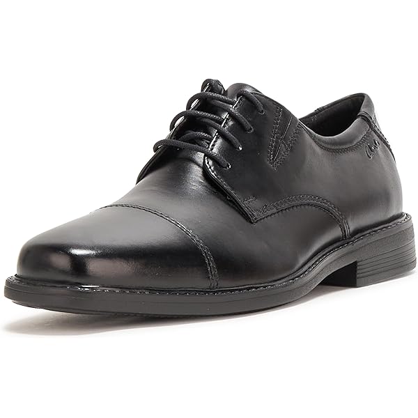 Amazon.com | Clarks Men's Monahan Plain Black Leather 7 Medium