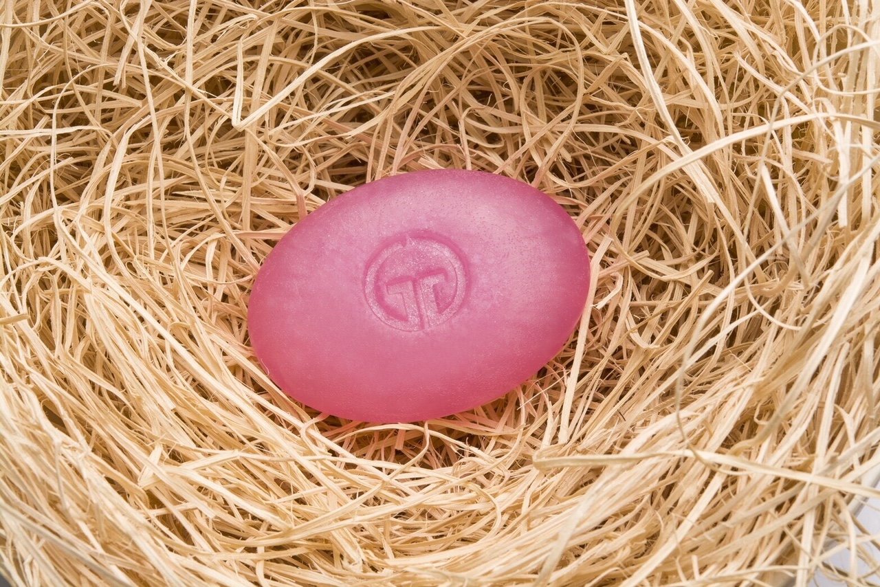 Cleansing and makeup remover soap bar- 100% natural organic soap - remove waterproof makeup instantly