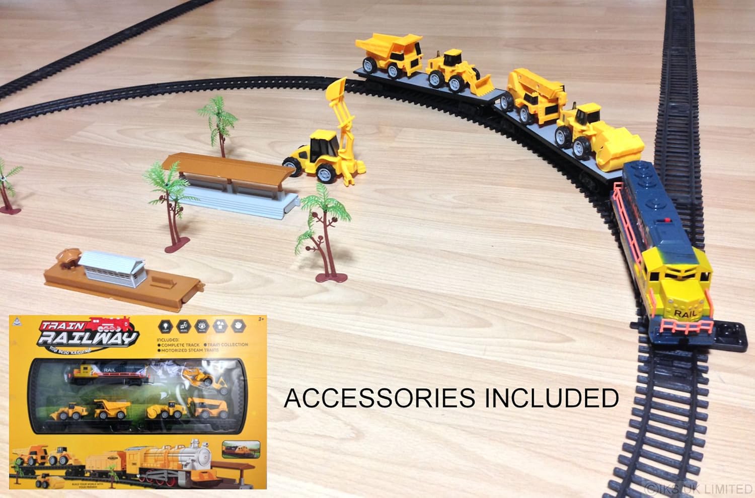 Kids Motorised Train Set with Accessories SOUNDS LIGHTS BATTERY