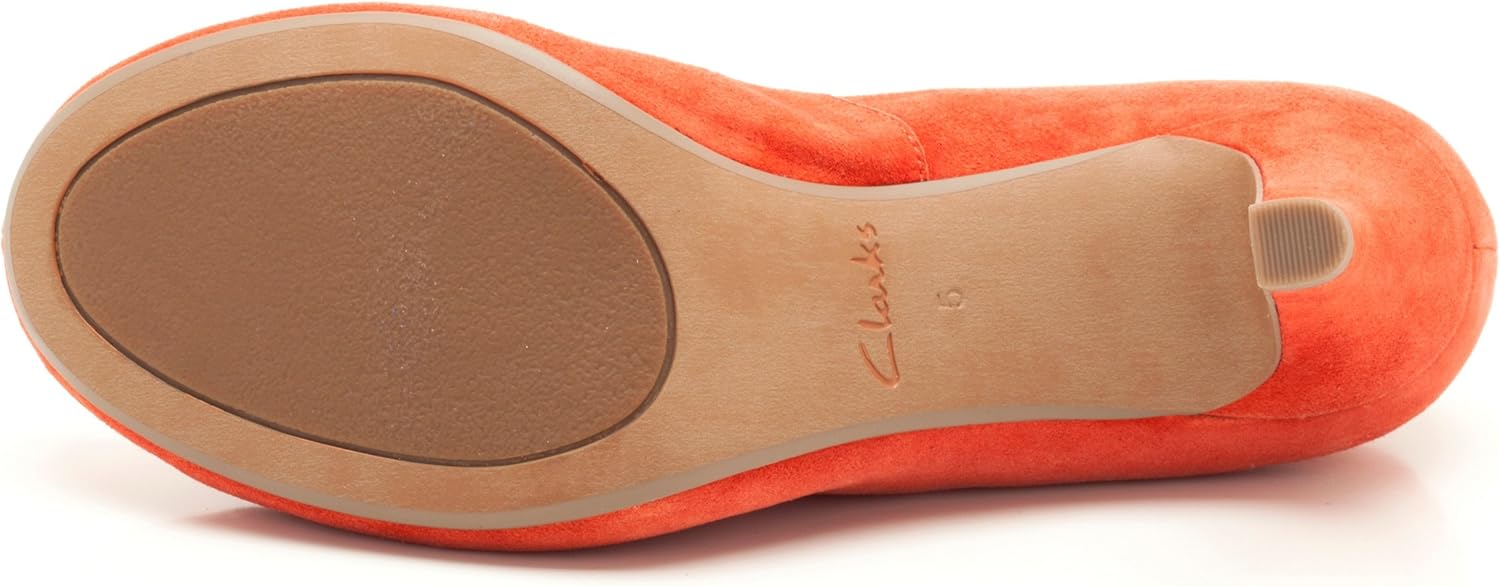 clarks chorus voice orange