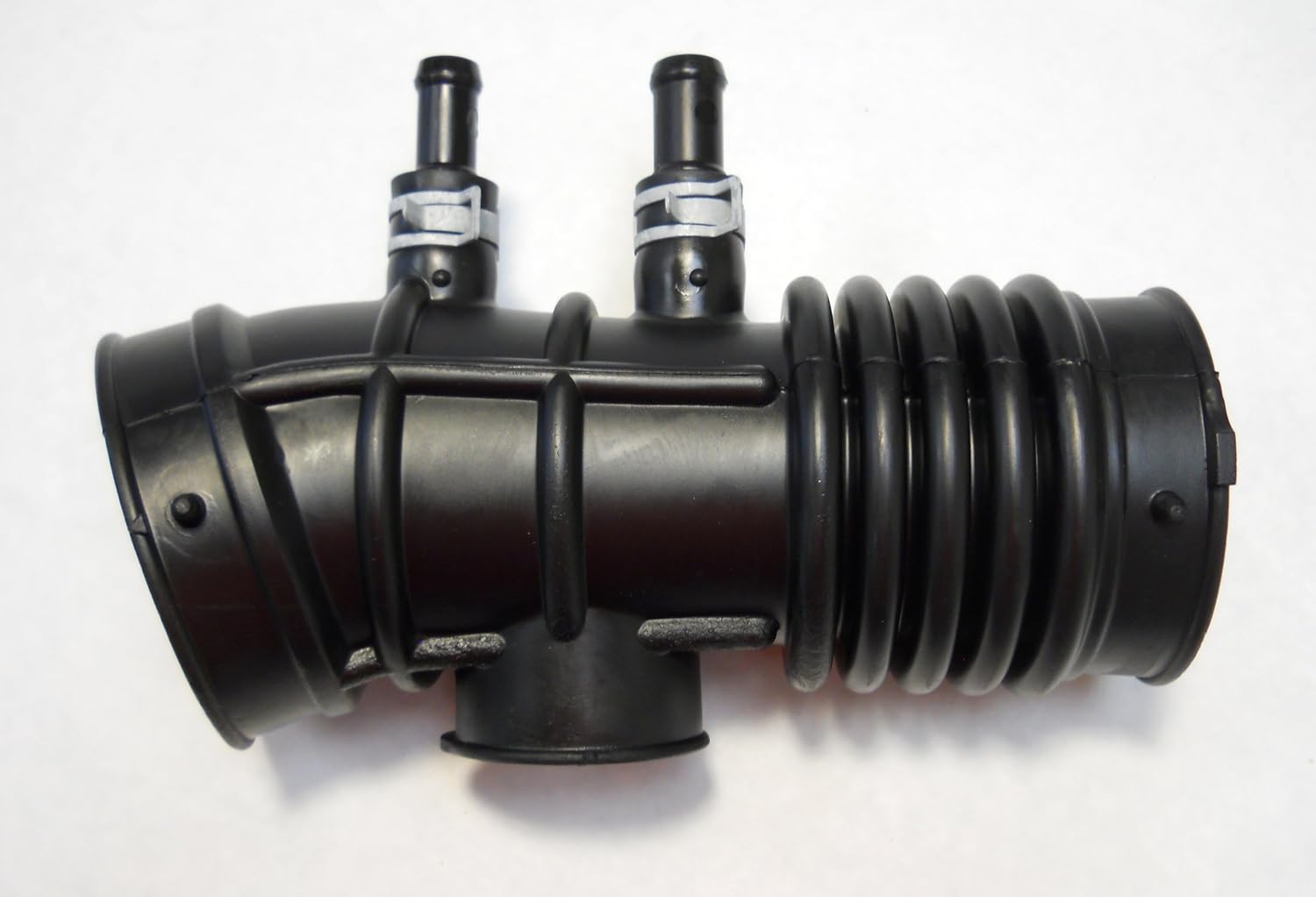 Genuine Nissan 19992004 Frontier Xterra 3.3 Liter Intake Air Duct Boot