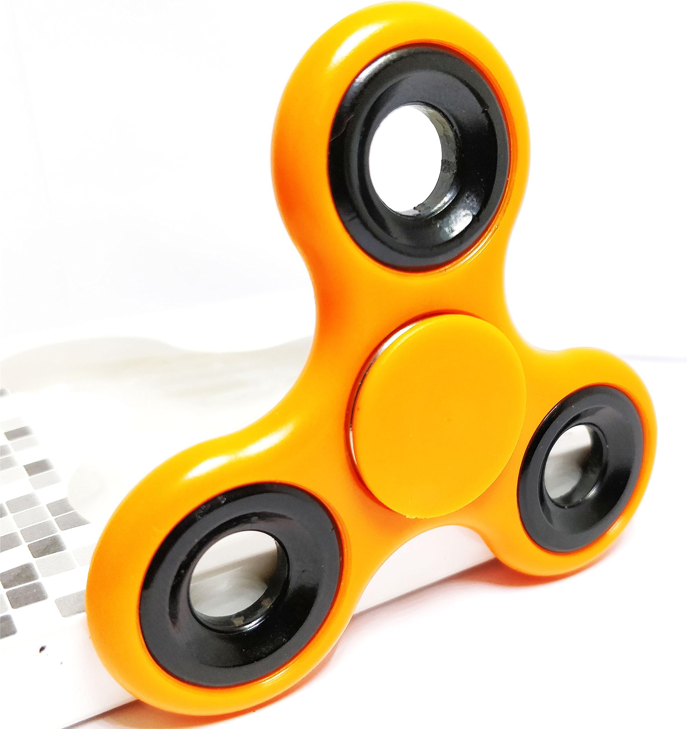 Discount Retail Tri-Spinner with 608 Hybrid Bearing Shakes Toy Plastic EDC Sensory Fidget Spinner, Orange