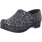 sanita women's clogs