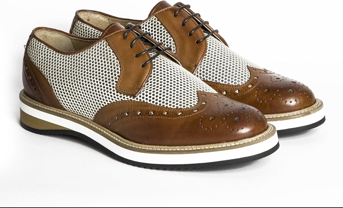Scarpe Stringate Uomo in Pelle Modello all'Inglese di Colore Cuoio con Gomma Bicolore Scarpe Scarpe Stringate Uomo in Pelle Modello all'Inglese di Colore Cuoio con Gomma Bicolore Scarpe