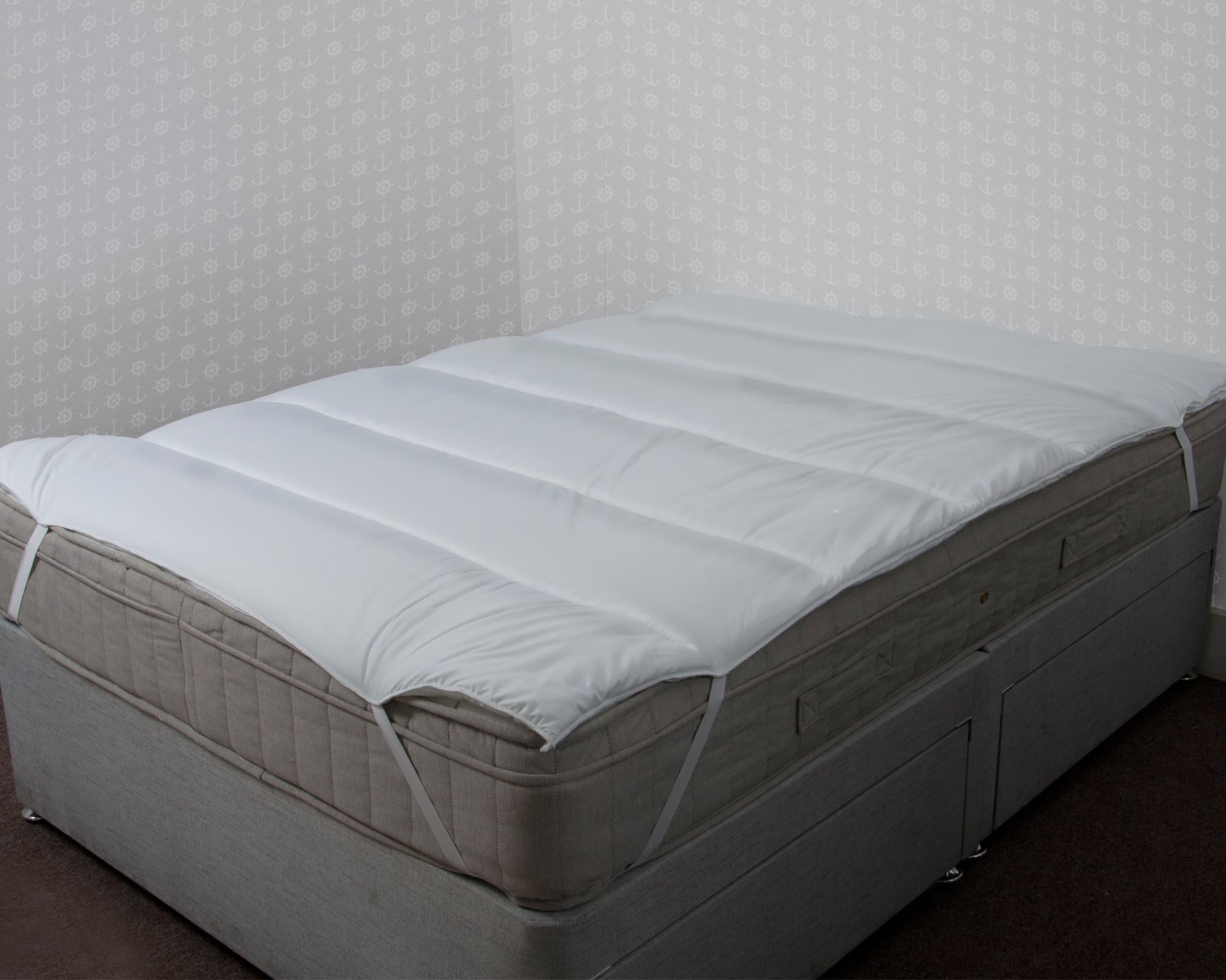 Bedding Direct Luxurious Peached Microfibre Mattress Reviver in Double Hotel Quality Bedding Hypoallergenic super Soft Mattress Topper - Made in UK
