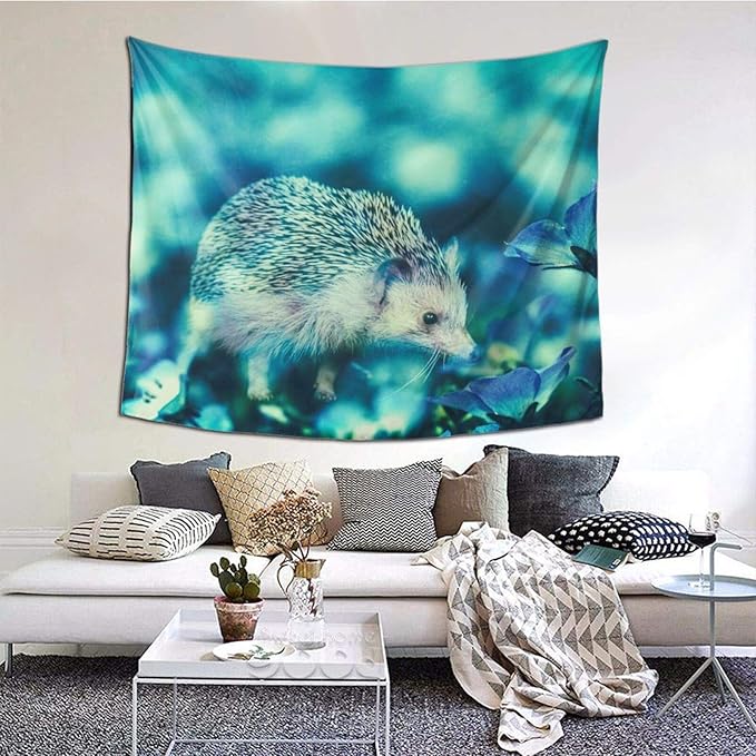 Amazon Co Jp ハリネズミ 秋桜 タペストリー 壁掛けタペストリー 壁飾り壁画 布ポスター インテリア 部屋飾り リビングルーム ベッドルーム お店 装飾用品 おしゃれ雑貨 多機能 個性ギフト Tapestry ホーム キッチン