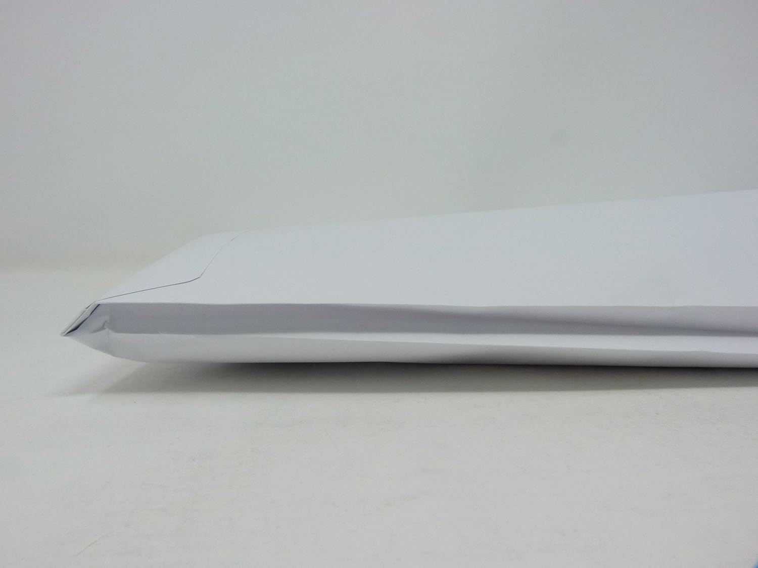324 x 229 x 25 Blue Label White Pocket Gusset Envelopes 125 pack P&S - Image 4