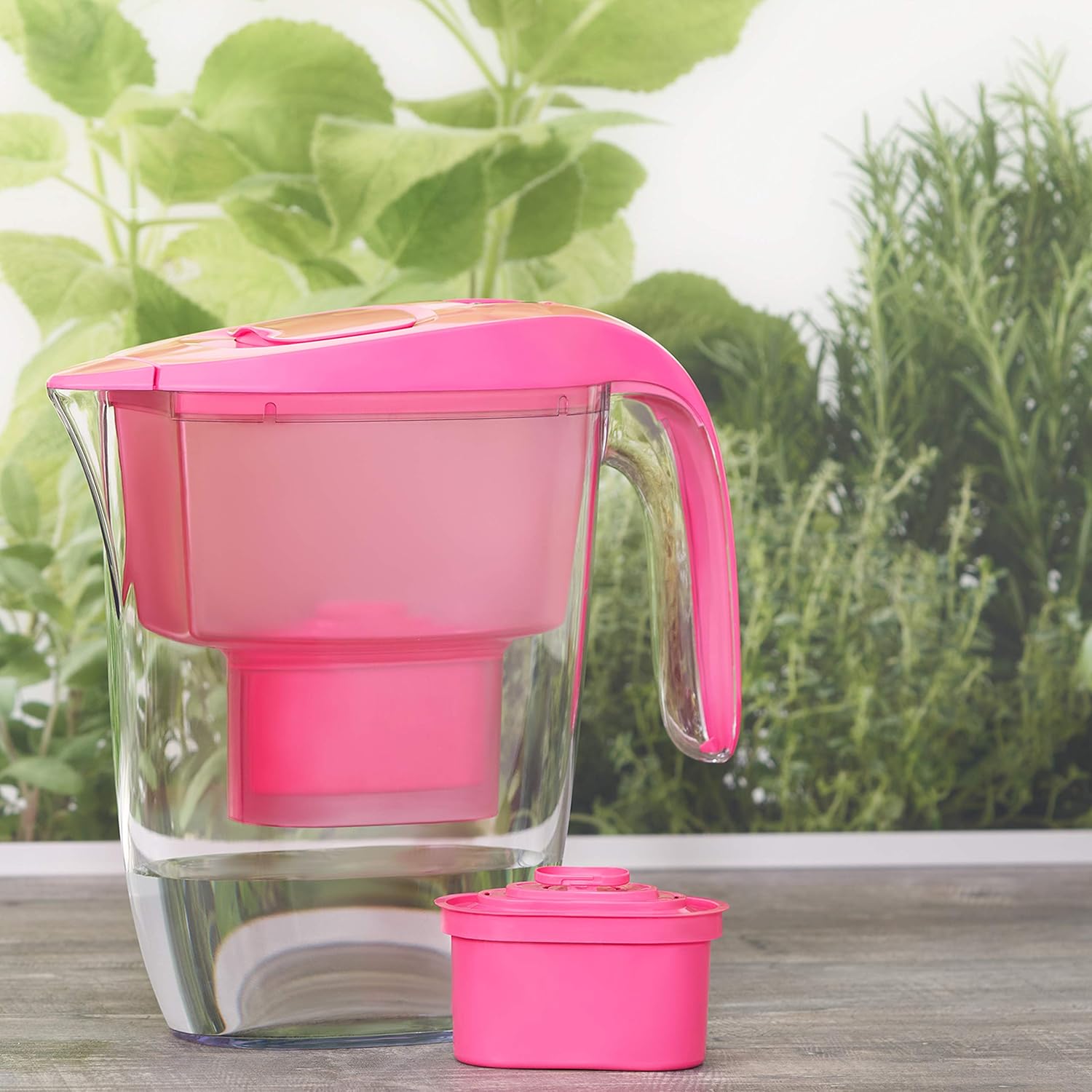 Smart ultra slim water filter jug for pure refreshing taste without