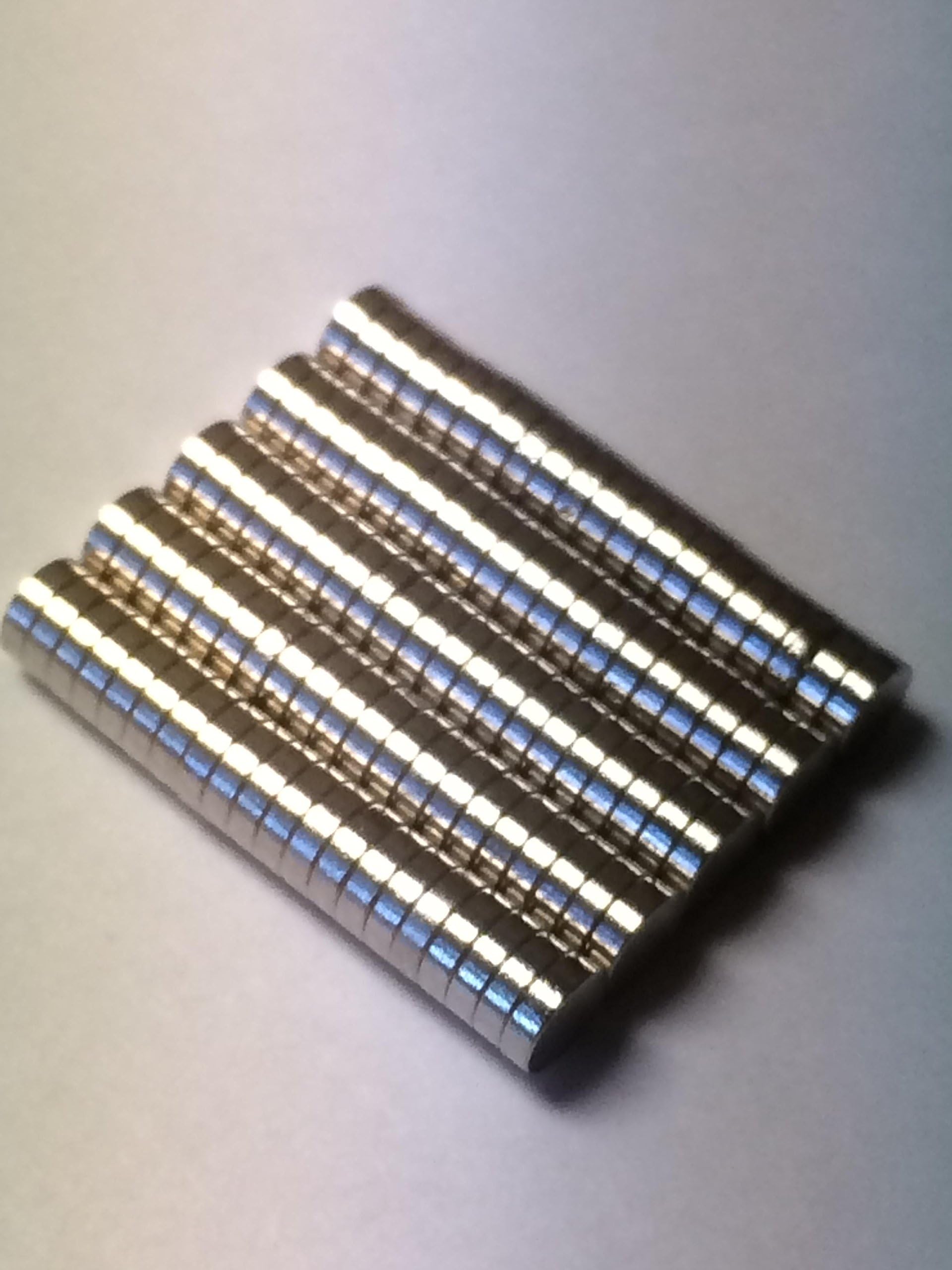 1/8" x 1/16" (Qty: 100) Disc Magnets For Warhammer 40K