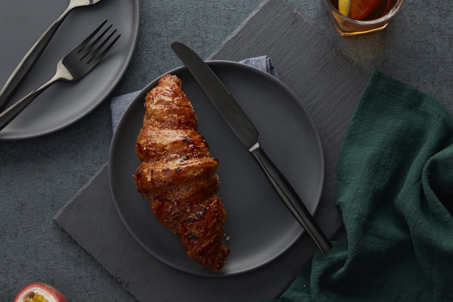 icxox Dinner Knives Set of 6, Martensitic Stainless Steel, 9.25 Inches (Titanium Black)