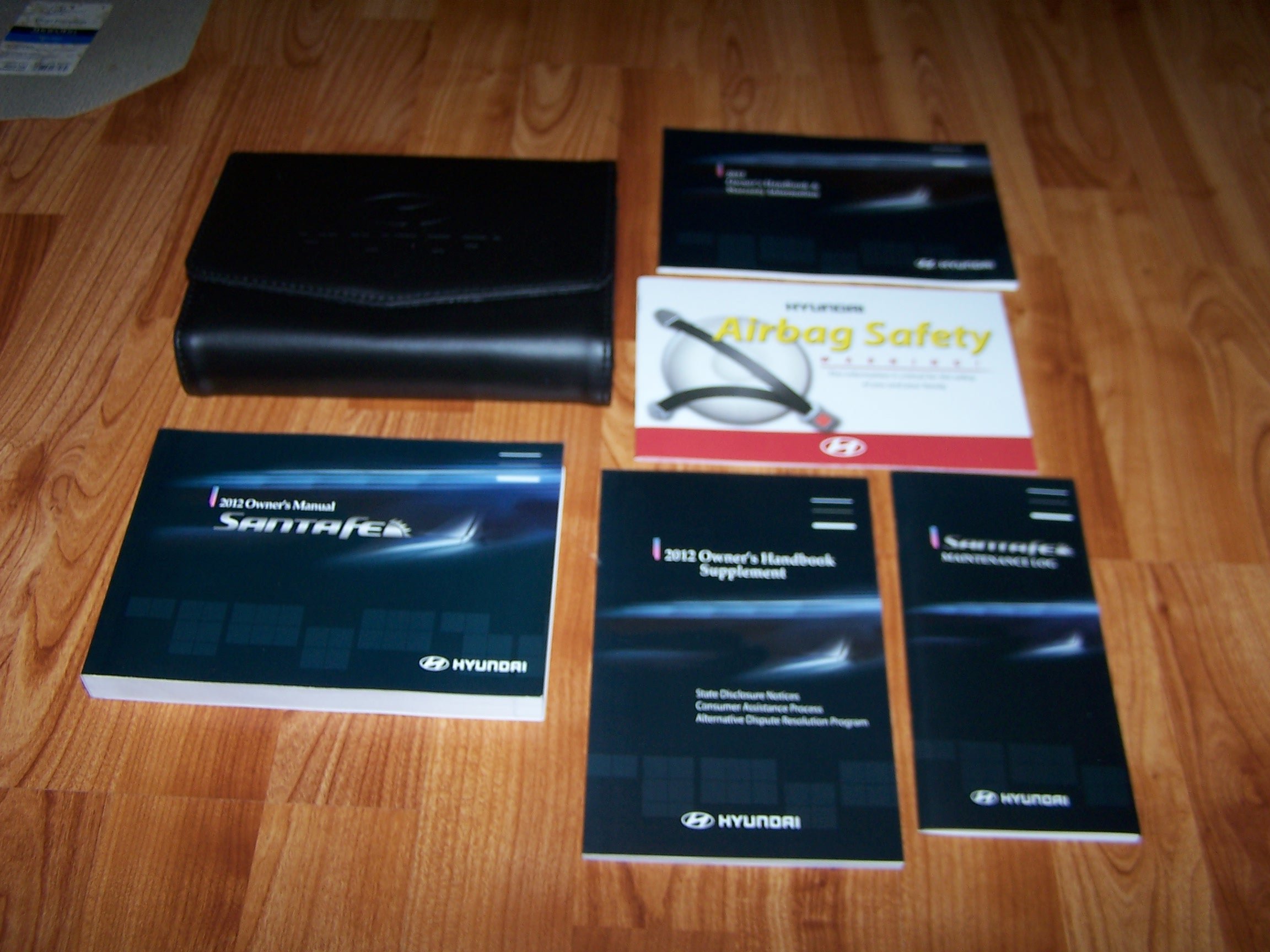 2012 Hyundai Santa Fe Owners Manual Paperback – 2012