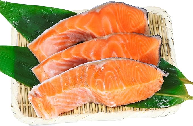 Amazon Co Jp 冷蔵 魚の北辰 ふり塩 銀鮭 切身 3切 300g 食品 飲料 お酒