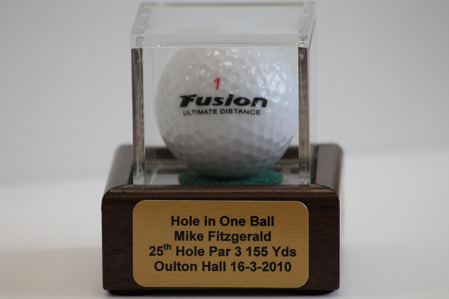 GOLF BALL DISPLAY CASE Amazon.co.uk Sports & Outdoors