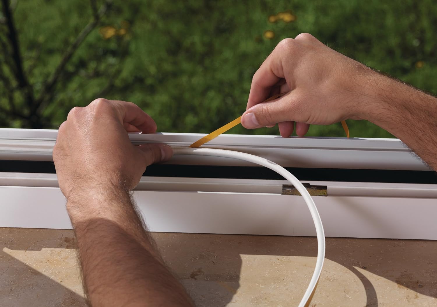 tesa INSULATION Weatherstrip Rubber L, Rubber Seal, Self-adhesive Seal for Insulating gaps on windows and doors, Brown - Image 4