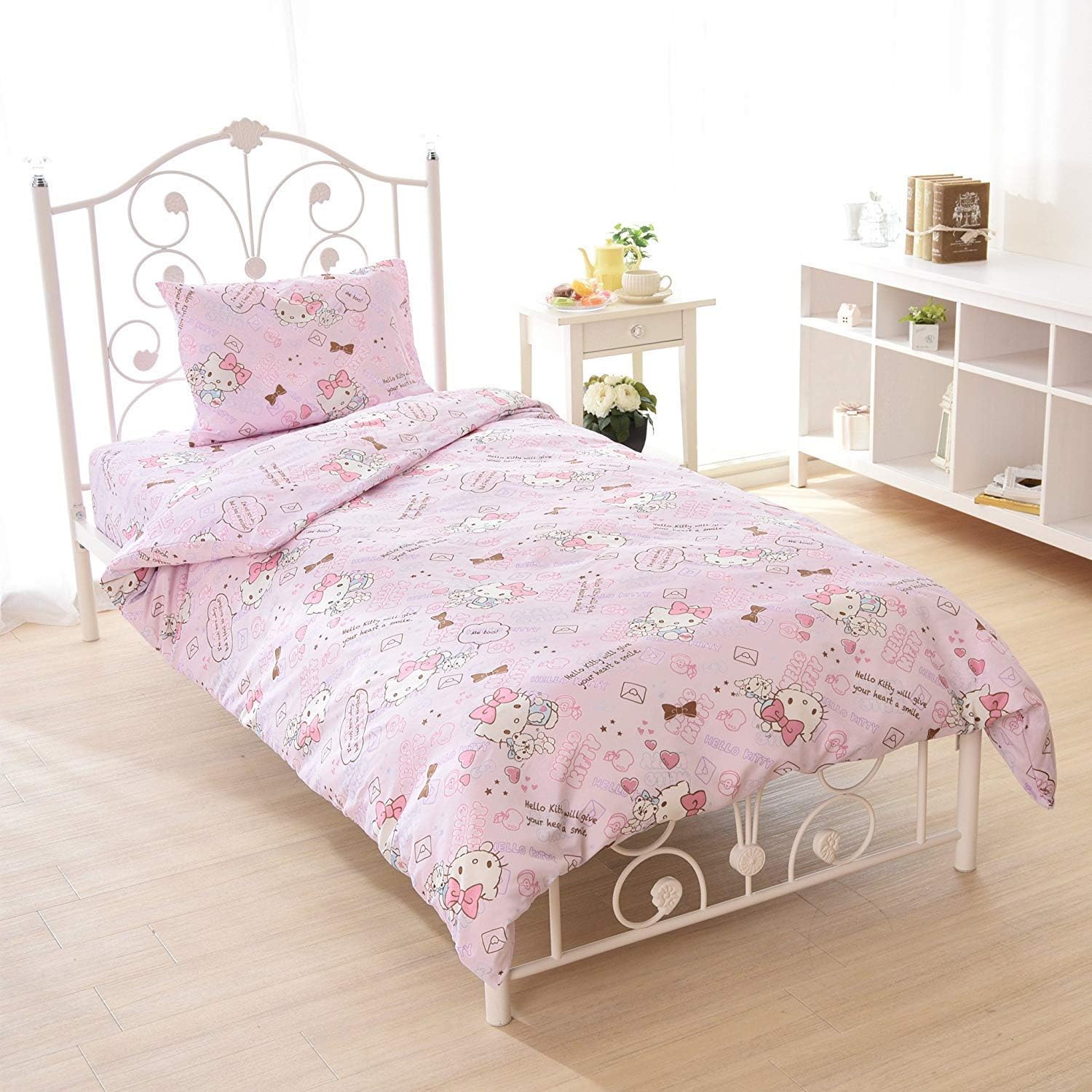 Amazon Com Sanrio Sanrio Kitty Hello Kitty Cover Ring Three Piece Set Western Sb 121 01 01 Home Kitchen