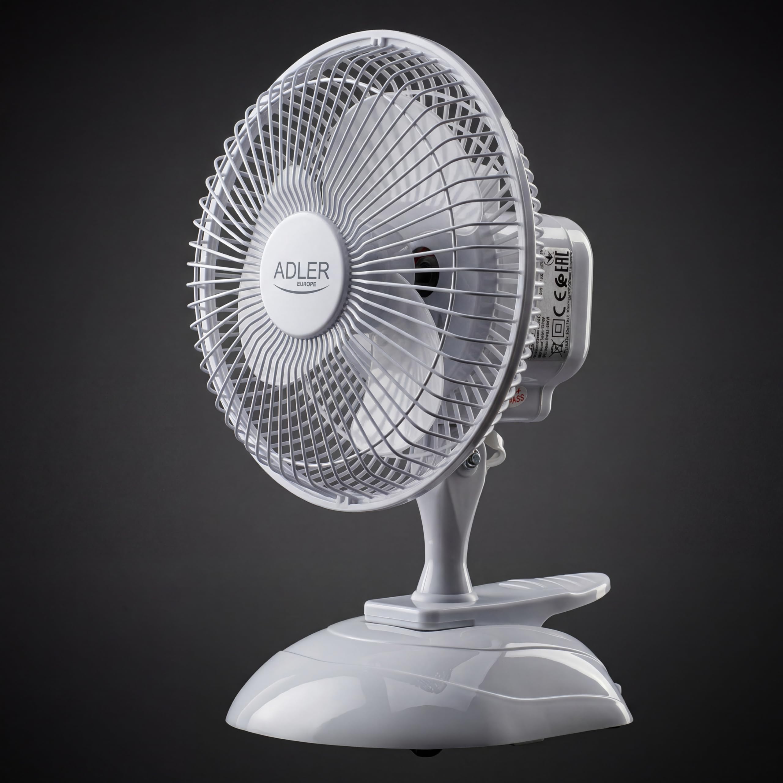 Adler AD 7317 Tischventilator mit Clip, Tragbarer, Klingen Durchmesser 15cm, 2 Geschwindigkeitsstufen, Mini Ventilator, Klein, Weiß, 30W, Einheitsgröße 4