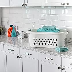 IRIS USA 50L Plastic Hip Hold Laundry Basket with