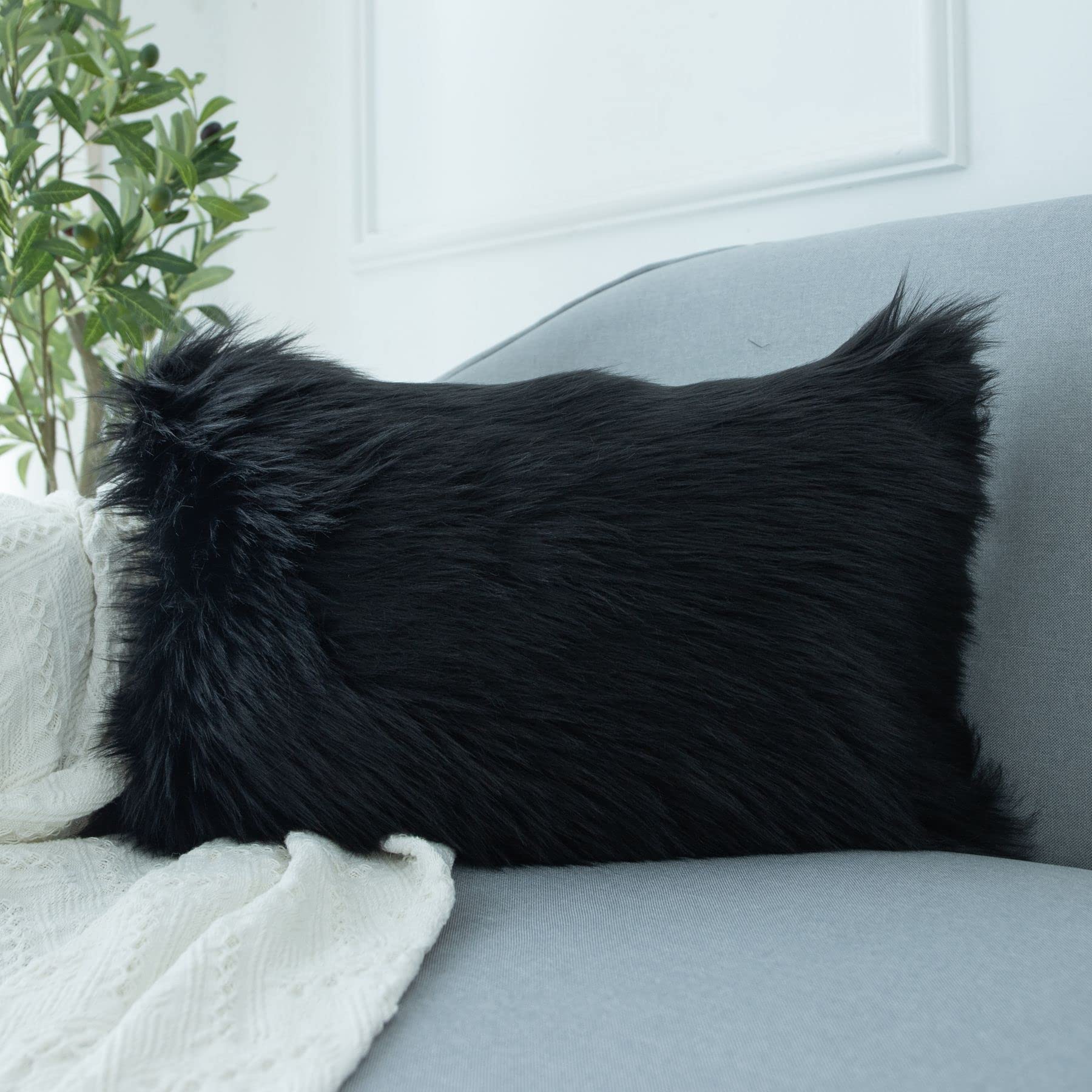LIGICKY Luxury Series Soft Faux Fur Cushion Cover Decorative Square Plush Pillow Case Throw Pillow Cover for Couch Sofa Bed (Black, 12 x 20 Inch)