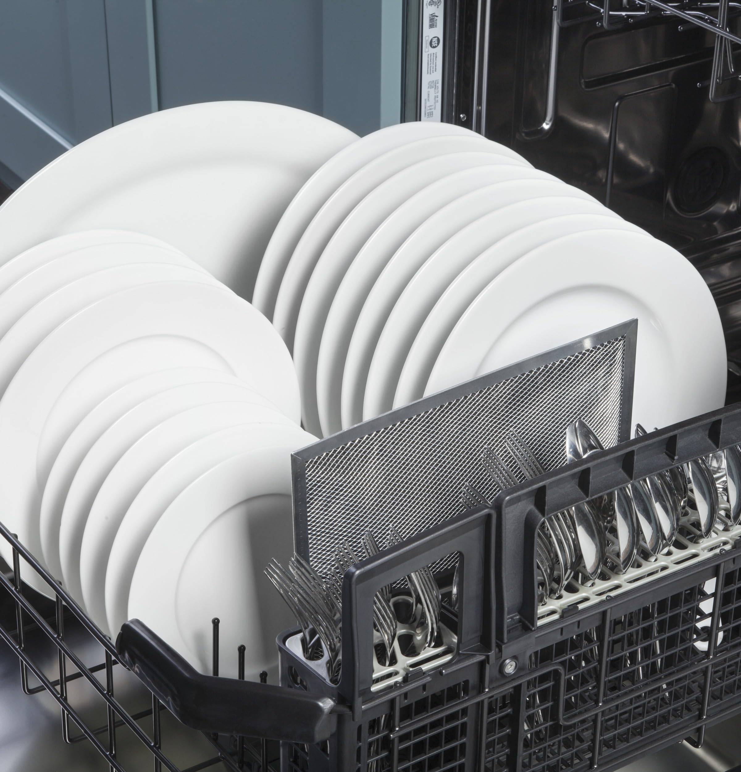 GE 24in. Under Cabinet Range Hood, convertible Duct, 2 Speed Exhaust Fan, Front Control and Reusable Filter, White