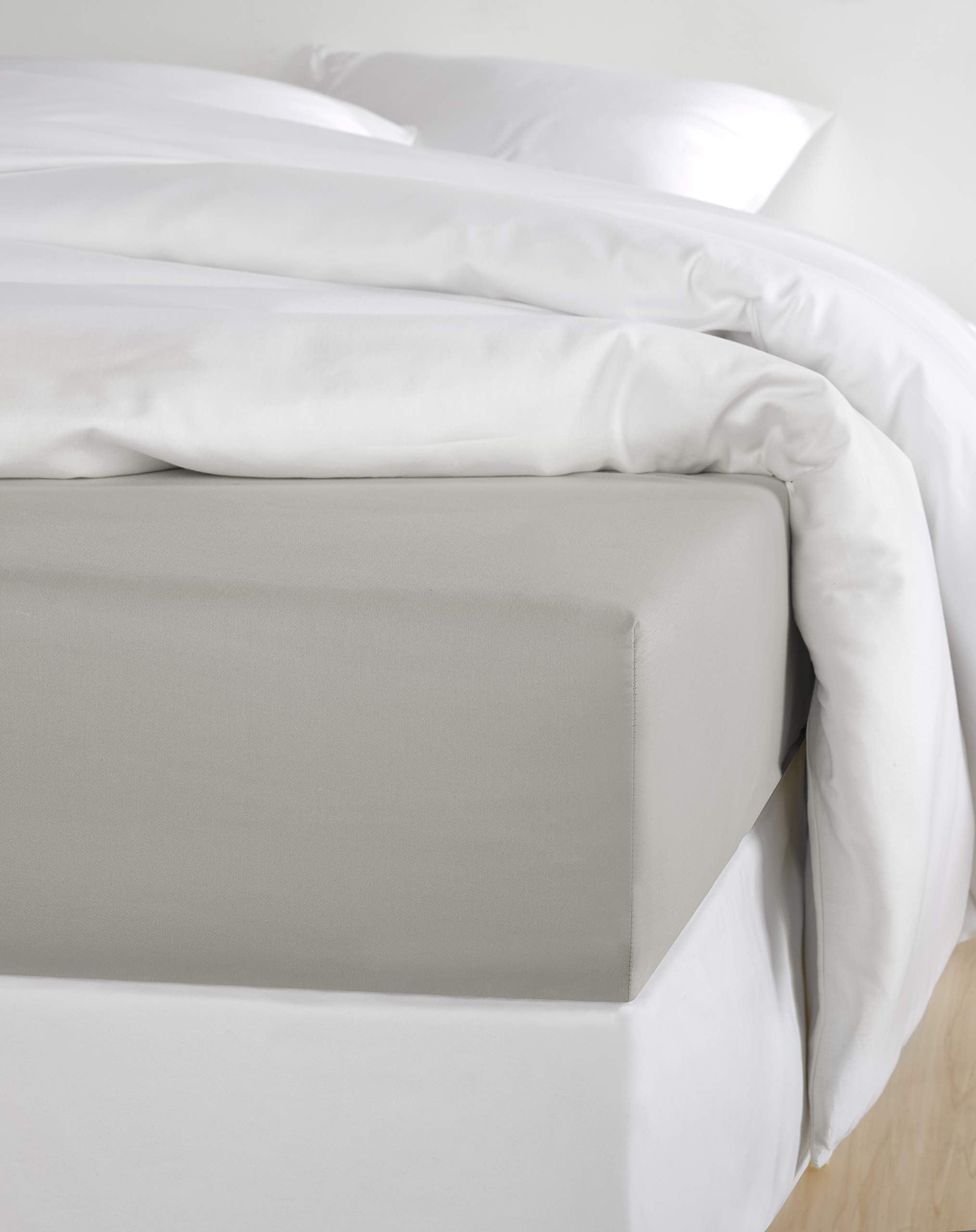 De Witte Lietaer OLIVIA Quality Satin Fitted Sheet, Pre-Imitated Cotton, Light Grey/Dove, 180 x 200 cm, H30 cm