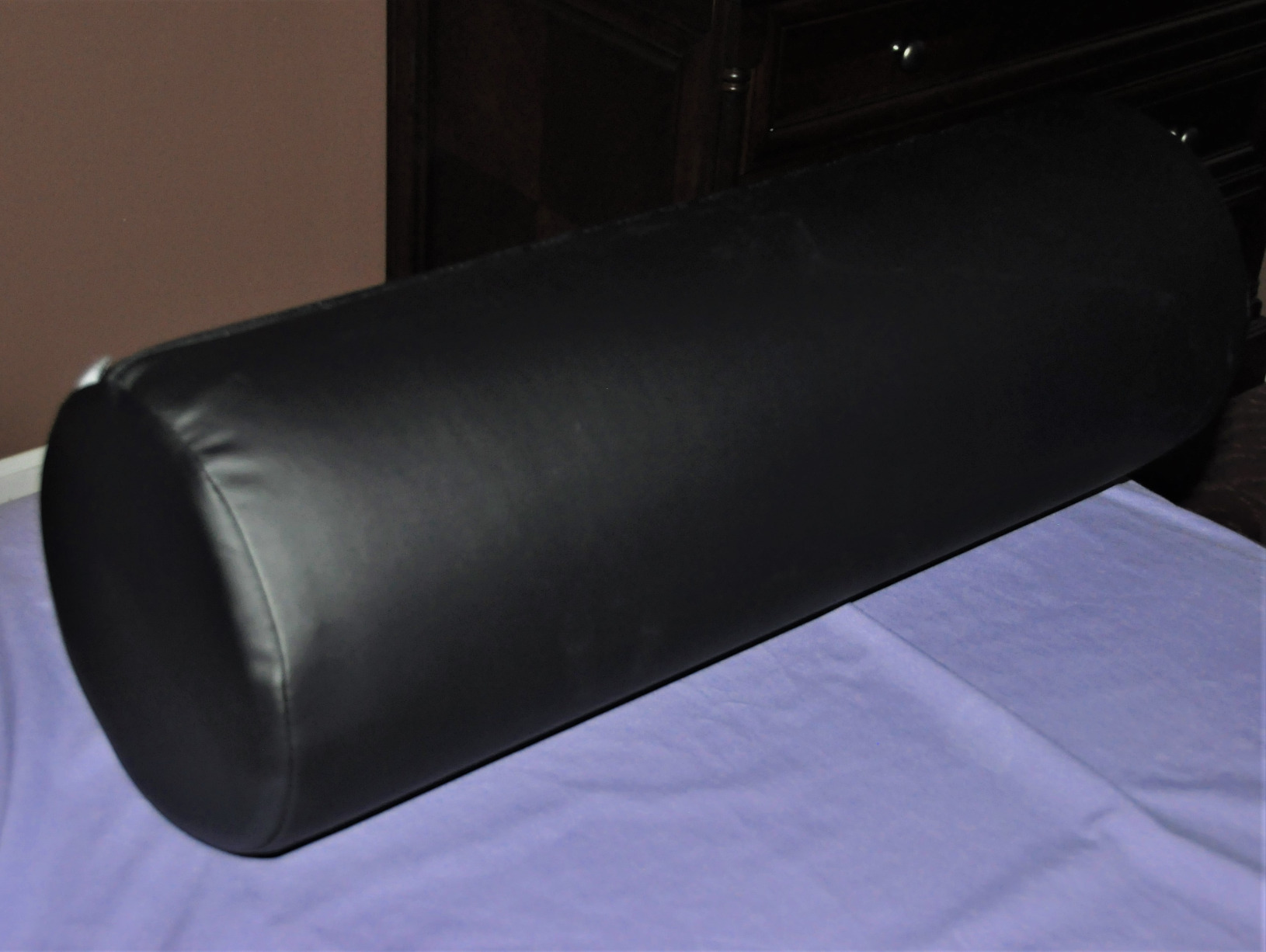 8/mo Finance Saloniture Jumbo Round Massage Table Bolster Pillow Pad Foam 26 x 9 Inch