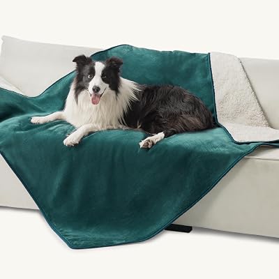 LE SURE Waterproof Fleece Blanket 152x127cm Reversible Dark Green