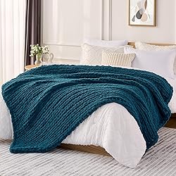 L'AGRATY Chunky Knit Blanket