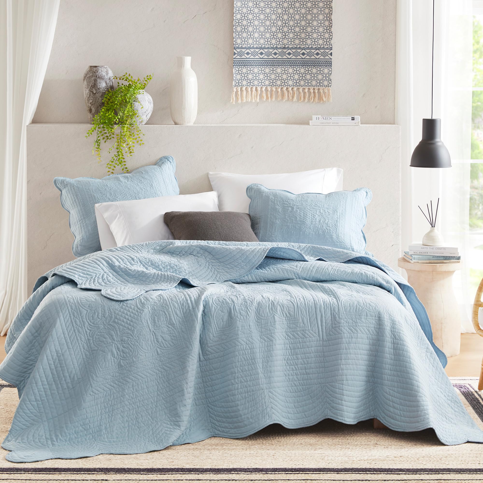 Madison Park Queen Quilt Set Damask Coverlet Set for Queen Size Bed, Cottage Oversized Quilt Set, Scallop Edge, All Season, Pre-Washed Cotton-Filled Queen Size Quilt, Tuscany, Full/Queen Blue 3 Piece Image