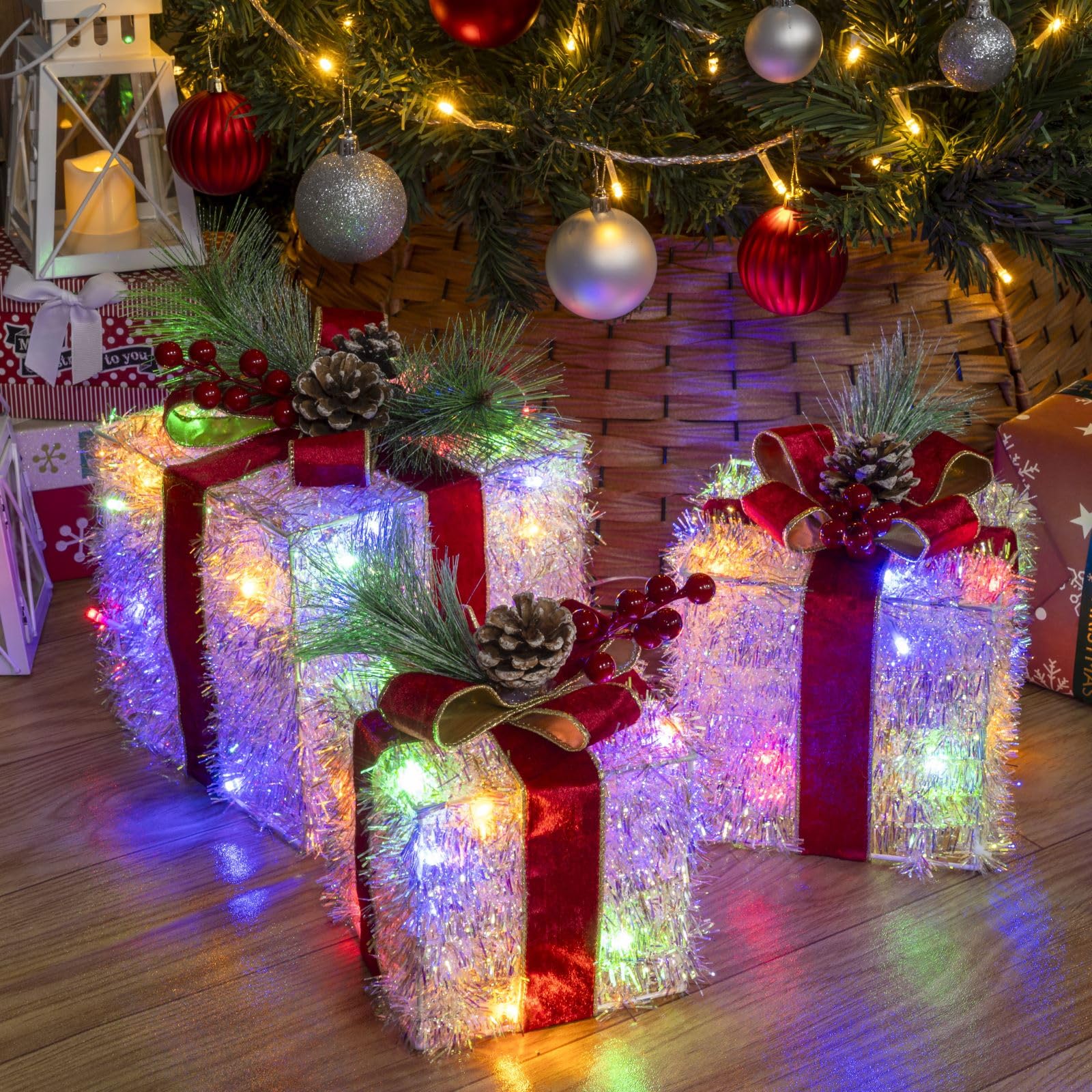 Photo 1 of **MINOR DAMAGE - USED**
SANHSEHOME Set of 3 Christmas Lighted Gift Boxes, 60 LED Light Up Present Boxes for Christmas Decorations Indoor Outdoor Yard Xmas Tree Holiday Party Lawn Porch Home Decor(Multicolor)