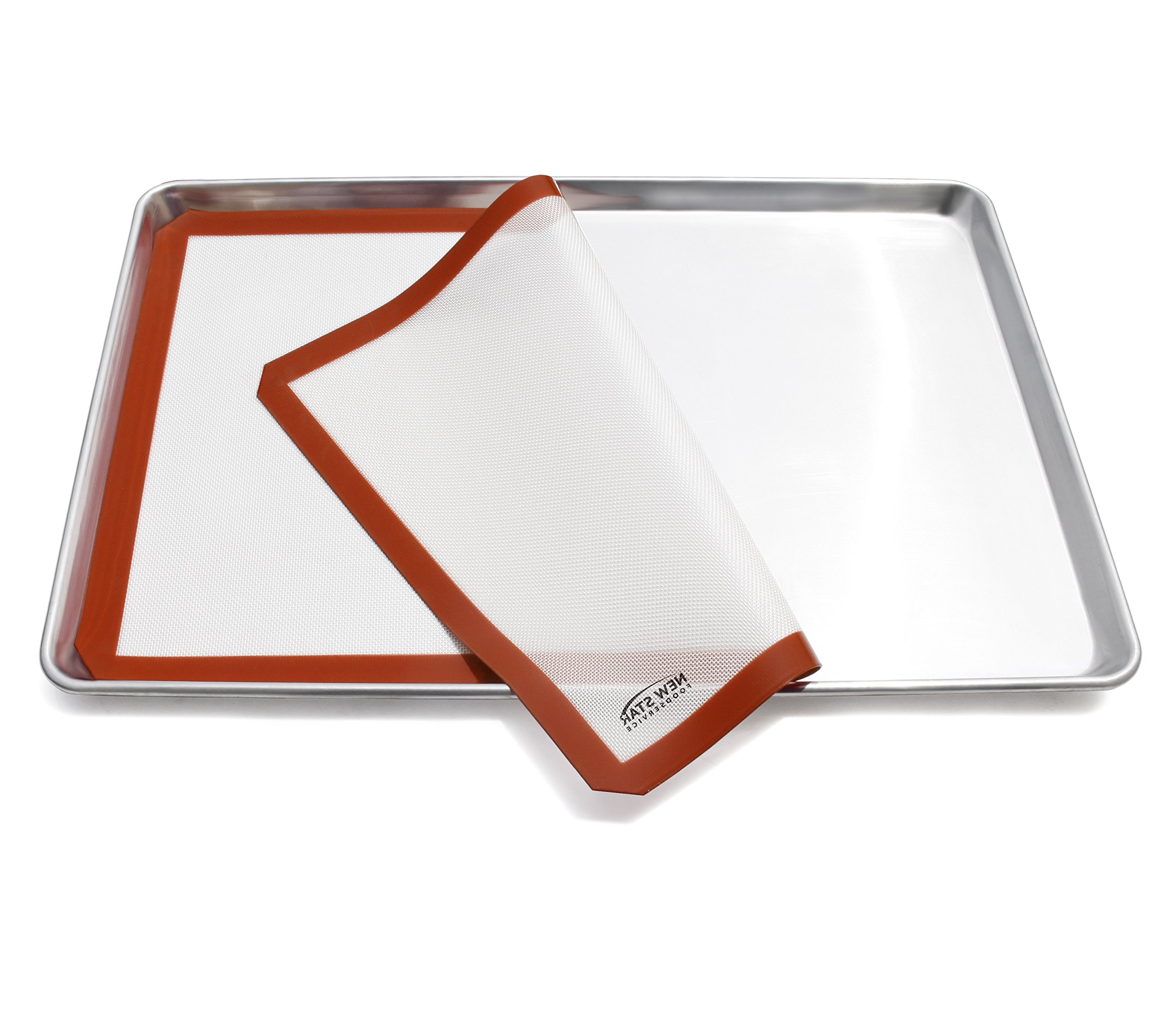 New Star Foodservice 38453 Commercial 18-Gauge Aluminum Sheet Pan and Silicone Baking Mat Set, 18 x 26 inch (Full Size)